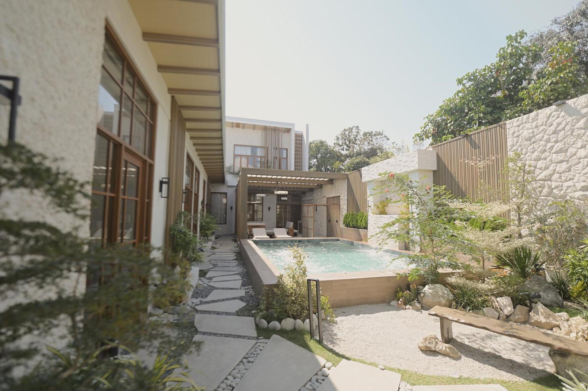 Ritz Villa บาวัง ภายนอก รูปภาพ